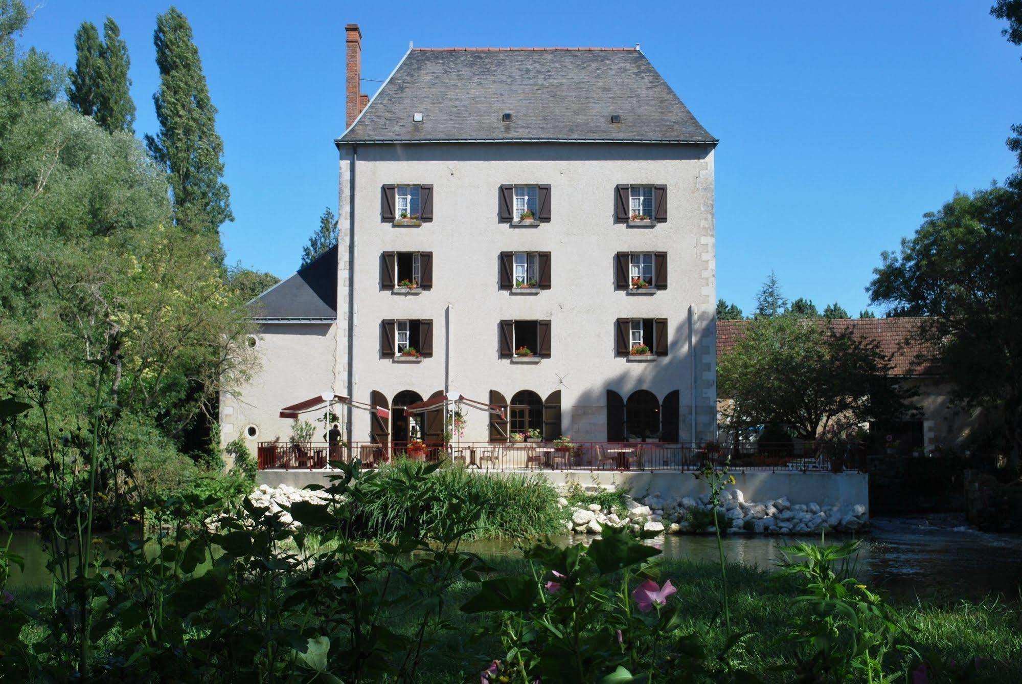 Hotel Logis Le Moulin Fleuri Veigné Exterior foto